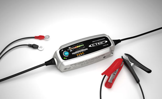 CTEK Battery Charger - MUS 4.3 Test & Charge - 12V - Blais Performance Parts