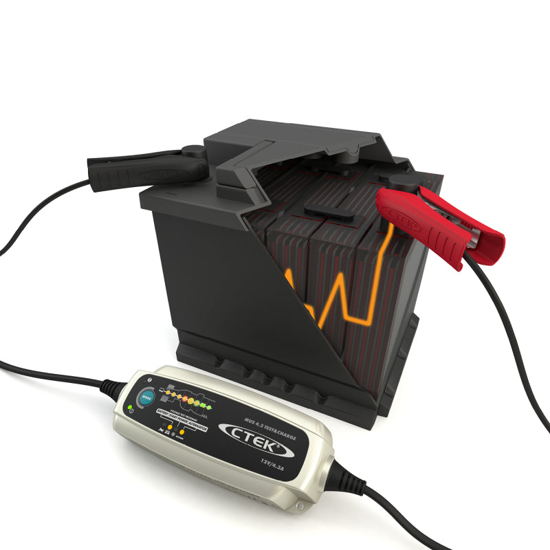 CTEK Battery Charger - MUS 4.3 Test & Charge - 12V - Blais Performance Parts